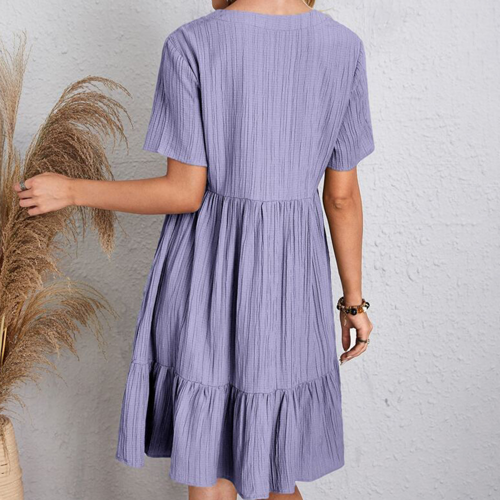 Einfarbiges Babydoll-Kleid mit V-Ausschnitt „Carla“