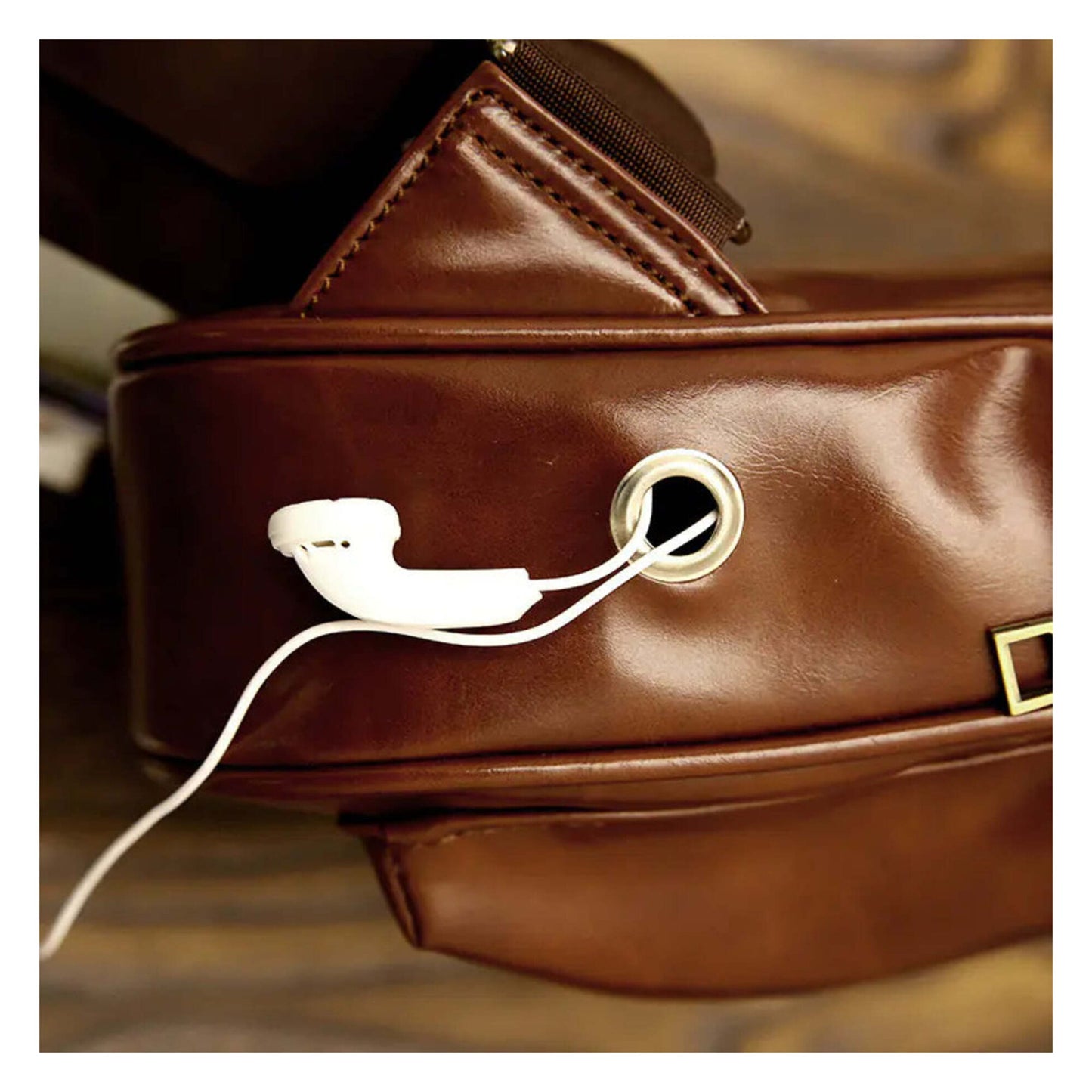 Crossbody-Schultertasche aus gewachstem Leder