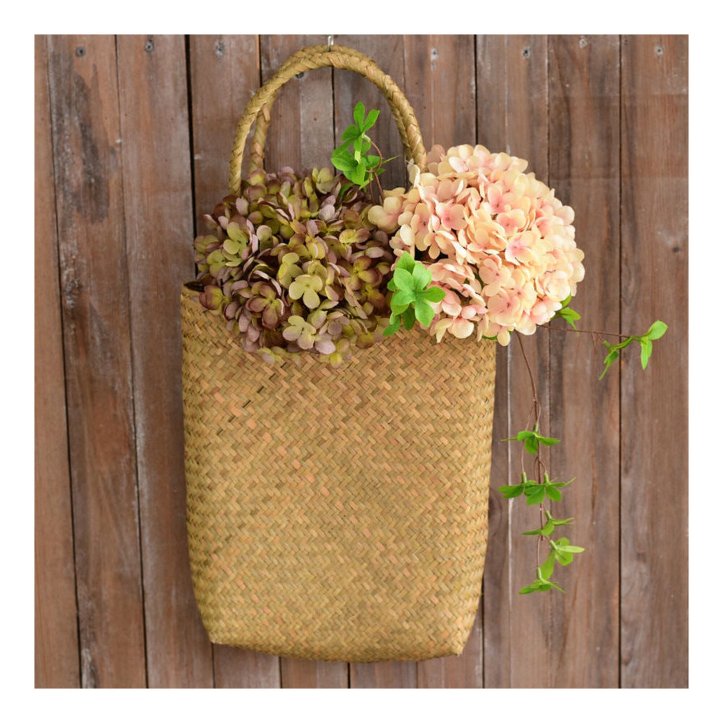 Eco-Chic Straw Shoulder Bag "Mykonos"