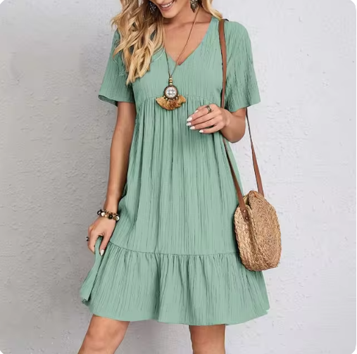 Einfarbiges Babydoll-Kleid mit V-Ausschnitt „Carla“