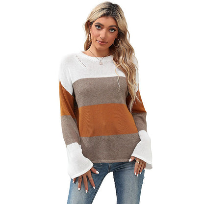 Colour-Block Bell-Sleeve Sweater “Daria”
