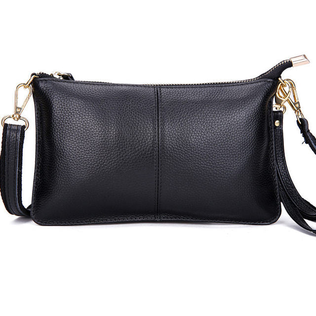 Crossbody-Clutch aus Kunstleder
