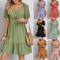 Einfarbiges Babydoll-Kleid mit V-Ausschnitt „Carla“