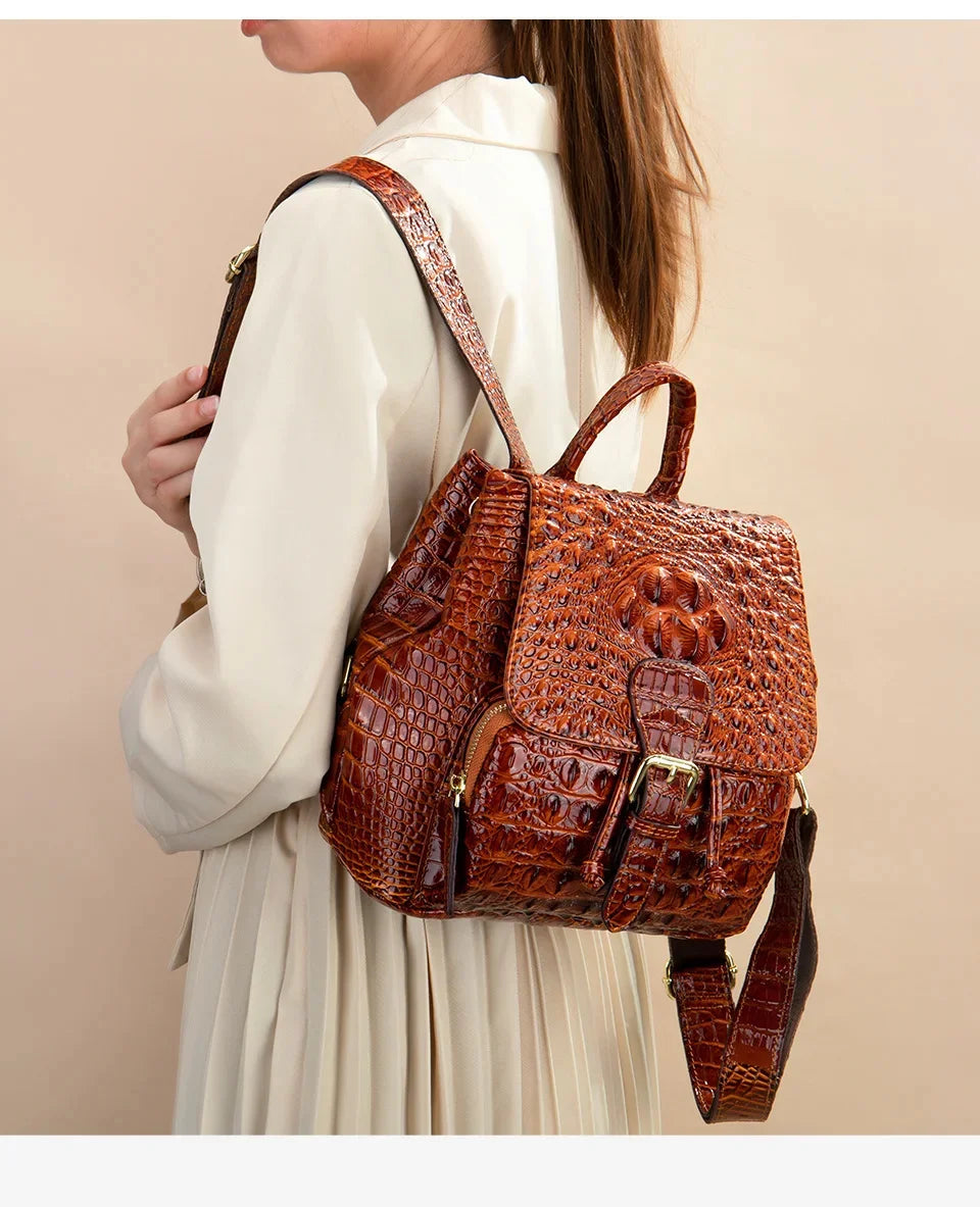 Rucksack aus Leder in Kroko-Optik