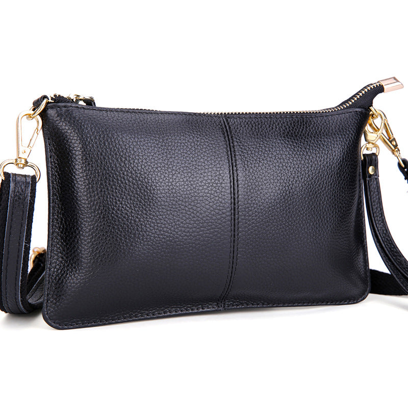 Crossbody-Clutch aus Kunstleder